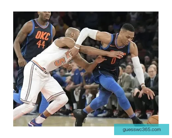 雷霆新秀因睡过头错过球队会议 被队友恶搞塞满泡沫车内