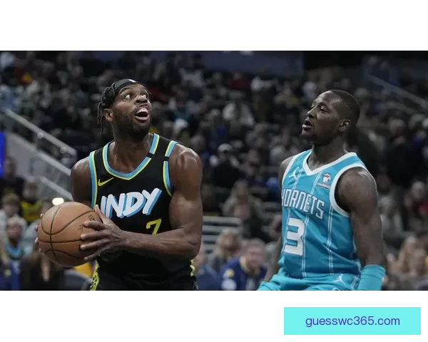 步行者惨遭黄蜂重创克努佩尔砍20分西亚卡姆独砍30+7带队制胜